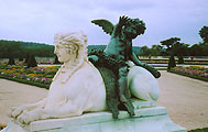 Versailles, photo: Trubina, 500x300p, 36kb.