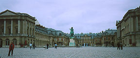 Versailles, photo: Trubina, 600x250p, 36kb