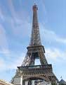 Tour Eiffel, a view from Seine, photo: Prokhorova, 450x600p, 40kb