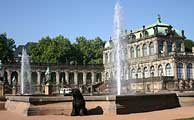 Darsi in The Zwinger, 14.09.06 Dresden - Germany, photo: Bagina, 600x360p, 40kb